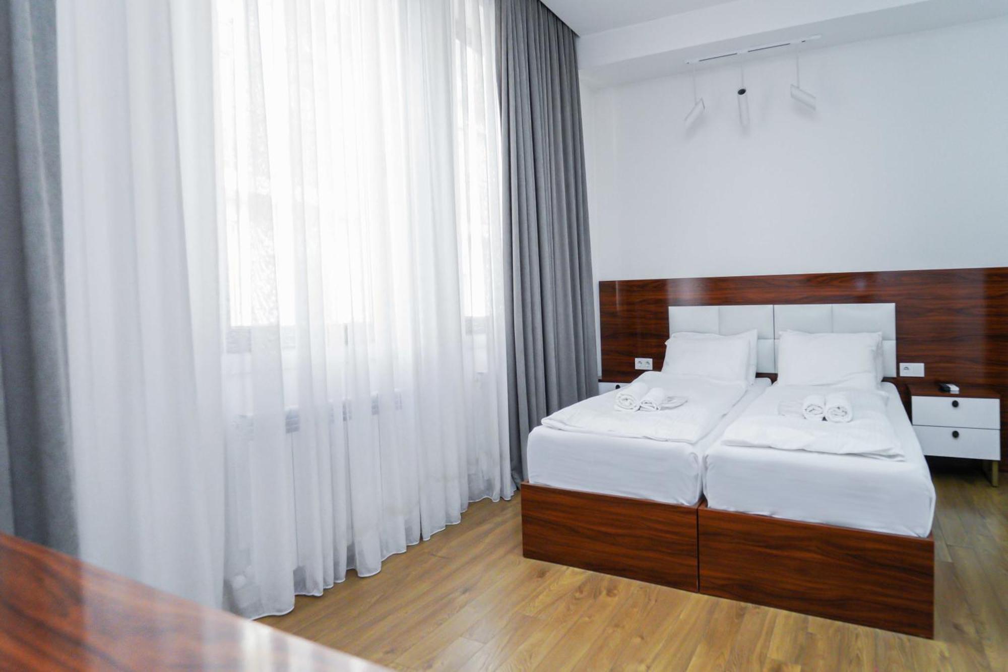 Hotel Type Rooms On Avenue Melikishvili, City Center Tbilisi Zewnętrze zdjęcie