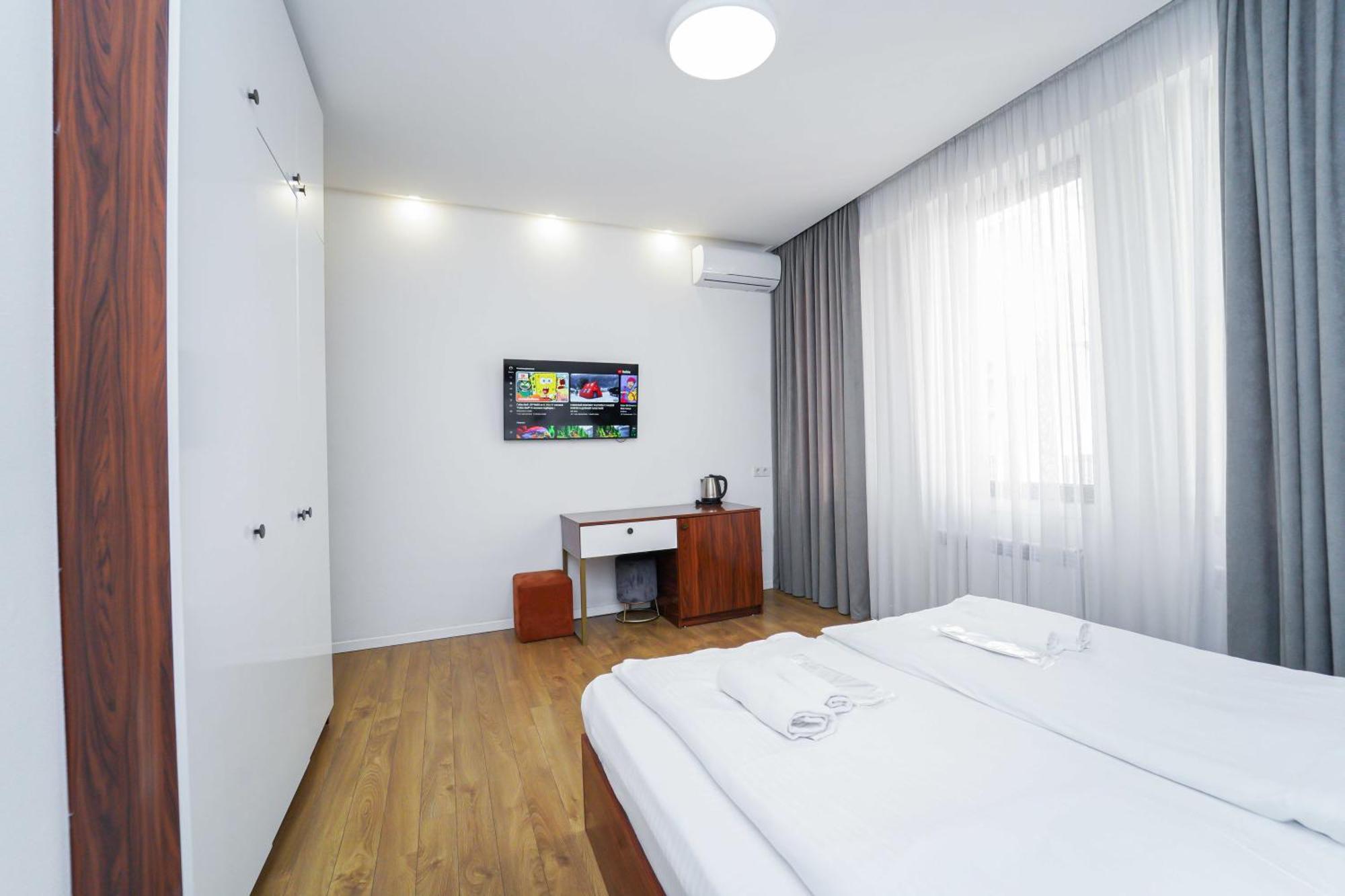 Hotel Type Rooms On Avenue Melikishvili, City Center Tbilisi Zewnętrze zdjęcie